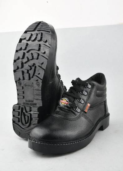 Work Footwear You Need: A Shoe For Every Occasion Work Footwear You Need: A Shoe For Every Occasion